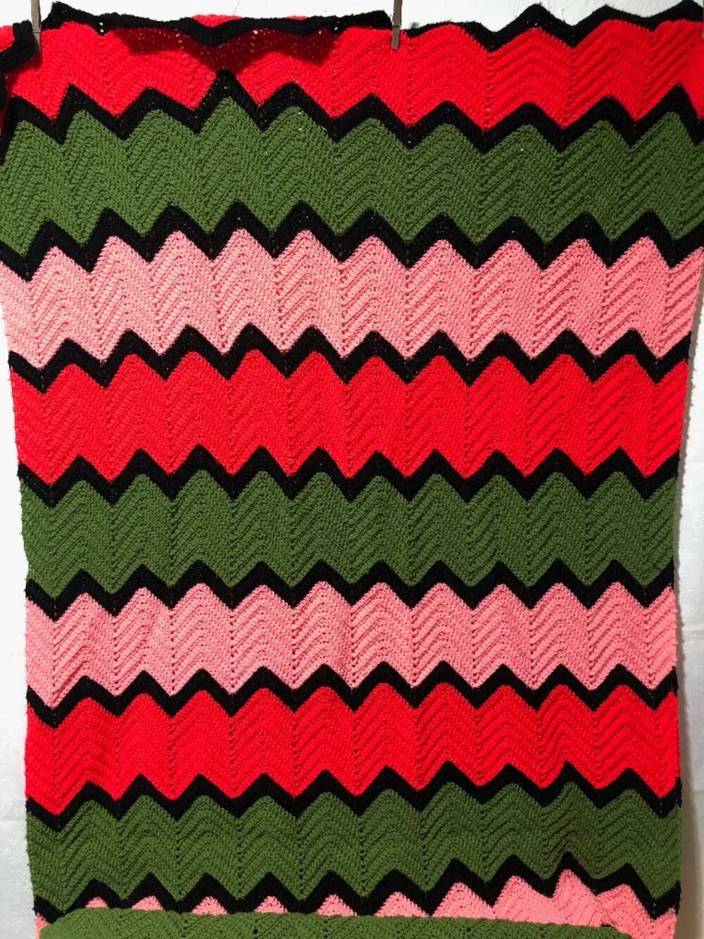 Vintage 70s Crochet Chevron Afghan Blanket Retro Pink Green Boho Throw MCM 86x36